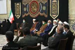 Ebrahim Raisi trifft Familien der Märtyrer in Qom