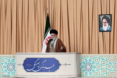 اقامه نماز عید فطر به امامت رهبر معظم انقلاب اسلامی