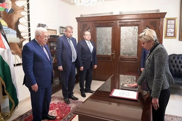 سفیر جدید فلسطین در ایران در برابر «محمود عباس» سوگند خورد