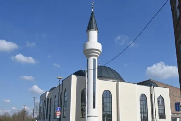 Fransa'da bir cami daha kapatılacak