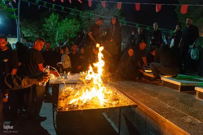 شام غریبان حسینی در گلستان شهدای اصفهان