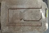 سنگ قبر تاریخی در مسجد دولتشاهی یزد کشف شد