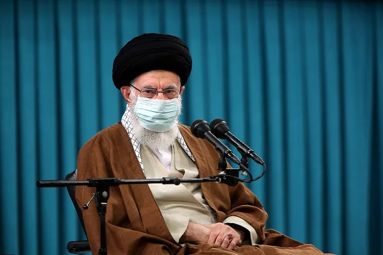 اگر حقایق را روایت نکنید دشمن با دروغ و تحریف جای ظالم و مظلوم را عوض می‌کند