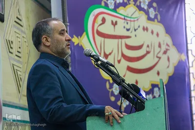 گلباران مزار شهدا در اولین روز دهه فجر