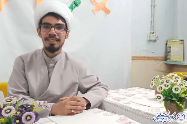 حجت‌الاسلام احمدرضا یزدان‌پناه، معاون فرهنگی مؤسسه قرآنی طاهای بوشهر 