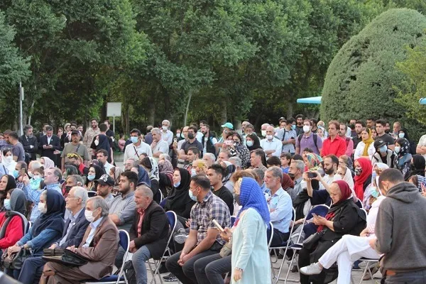کودک 4 ساله‌ای که هیچ دندانپزشکی او را درمان نمی‌کند