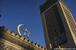Un réseau terroriste soupçonné d’avoir voulu attaquer des mosquées en France