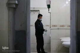ضدعفونی کردن ایستگاه راه آهن قم