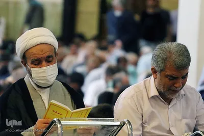 مراسم قرائت دعای پرفیض عرفه در حرم مطهر حضرت شاهچراغ(ع) شیراز