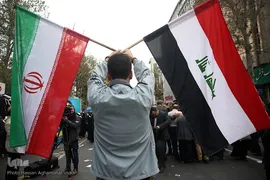 راهپیمایی یوم الله ۱۳آبان در مقابل لانه جاسوسی آمریکا