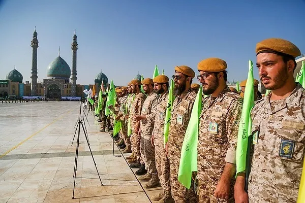 مراسم صبحگاه مشترک نیرو‌های مسلح در مسجد جمکران برگزار می‌شود