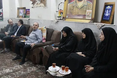 دیدار مسئولان جهاددانشگاهی سمنان با خانواده شهید نیک ذات‎