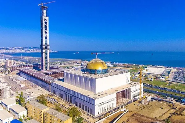 Cezayir'de dünyanın üçüncü büyük camisi açıldı