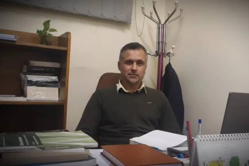 کدام معلمان در آموزش مهارت‌های اجتماعی و هویتی موفق‌ترند +‌ صوت