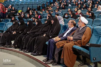 گردهمایی بانوان ایرانی طلایه داران ساخت صحن و شبستان حضرت زینب (س)