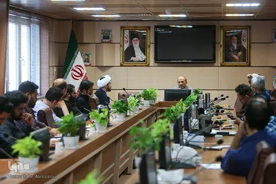 نشست‌های اندیشه‌ورزی قرآن و حکمرانی با محوریت عفاف و حجاب در سازمان دارالقرآن برگزار شد