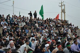 راهیان سرزمین نور
