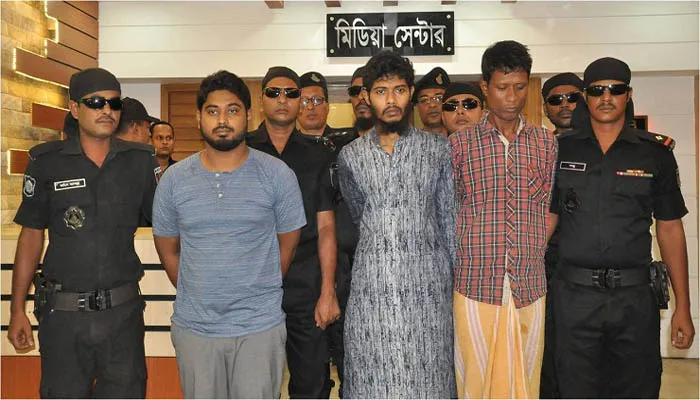 সরকারের শীর্ষ ব্যক্তিদের বাসভবনে বিমান হামলার পরিকল্পনা