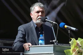 سید عباس صالحی در مراسم تشییع جنازه عزت الله انتظامی