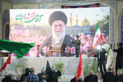 آئین بزرگداشت ولی‌امر مسلمین و مرجع شیعیان جهان حضرت آیت‌الله العظمی امام سیدعلی حسینی خامنه‌ای(ره) و شهدای خانواده رهبر معظم انقلاب در مسجد امام خمینی(ره) سمنان