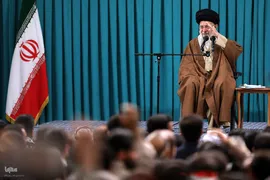 دیدار هزاران نفر از بسیجیان با رهبر انقلاب