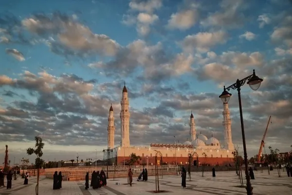 Mescid-i Kuba: İnşa edilen ilk mescid + Fotoğraf