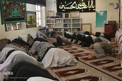 نماز جماعت ظهر در  امام زاده ابراهیم