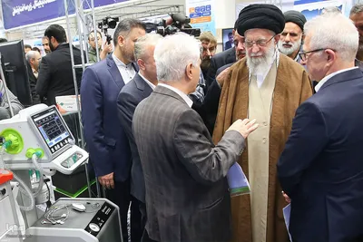 بازدید رهبر انقلاب از نمایشگاه توانمندی‌های تولید داخل