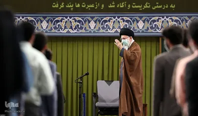 دیدار جمعی از دانشجویان با رهبر انقلاب