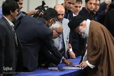 حضور حضرت آیت الله خامنه ای، رهبر معظم انقلاب پای صندوق اخذ رای