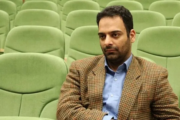 دهمین جشنواره شعر انقلاب برگزار می‌شود