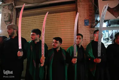 عزاداری سنتی «مشق شمشیر» نجفی‌های مقیم قم