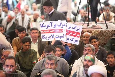 تجمع بزرگ و میقات صالحین بسیجیان در حرم شاهچراغ (ع)