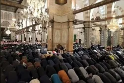 ہزاروں فلسطینیوں کی مسجدالاقصی آمد/ برطانوی وزیر کی نماز