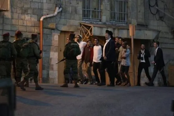 Zionist Settlers Attempt Torching Palestinian House in Hebron