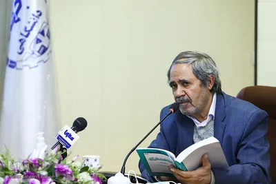 نشست علمی نقد و بررسی کتاب «دایرةالمعارف قرآن»