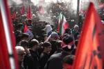 عکس | بر دوش مردم؛ آخرین حضور آقای شهید در تهران