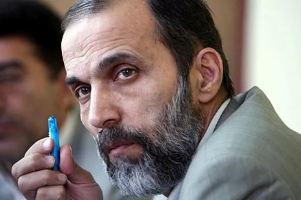 گ‍‍پی با مبتکر صنعت مرمت متون کهن