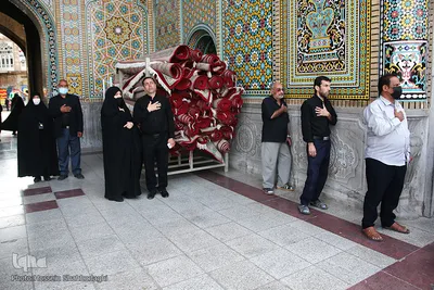 Trauerprozession für Imam Rida (a.s.) durch die heilige Stadt Qom