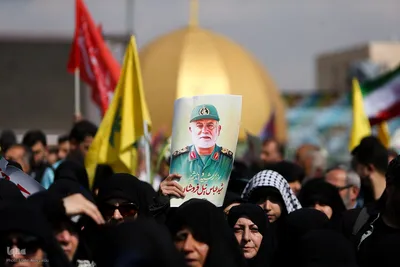 مراسم تشییع سرلشکر شهید نیلفروشان