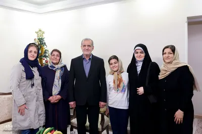 دیدار صمیمی با خانواده دو شهید مسیحی دفاع مقدس
