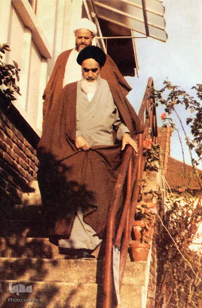 روزشمار انقلاب؛ امام خمینی(ره) از پاریس تا تهران