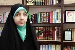 Une adolescente iranienne organise des cours de mémorisation en ligne