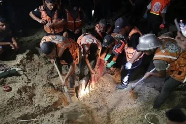 Airstrike israelita em Gaza mata 40 civis, feridas 60