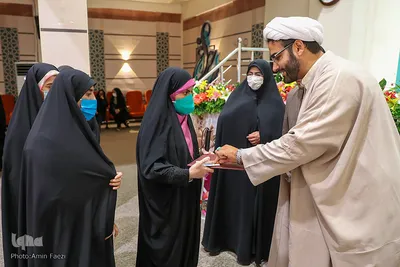 تجلیل از بانوان موفق اسلامی‎