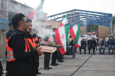 بدرقه کاروان اعزامی ملایری ها به آیین تشییع و وداع آقای شهید ایران