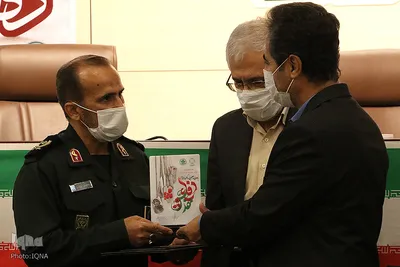 رونمایی از کتاب «ردپای خلیل» در شیراز