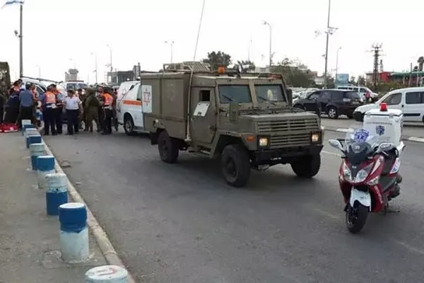 إصابة 14 جندياً إسرائيلياً بعملية دهس في القدس المحتلة