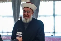 Islam und religiöse Texte enthalten unterschiedliche Meinungen