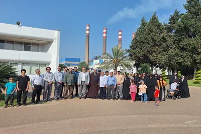 بازدید خانوادگی کارکنان نهاد ریاست جمهوری از نیروگاه شهید سلیمی نکا در قالب اردوی راهیان پیشرفت